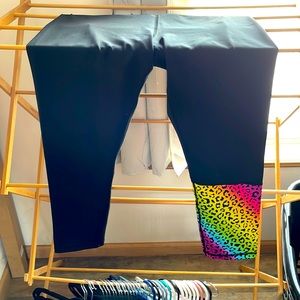 Zyia Rainbow Zeba Leggings